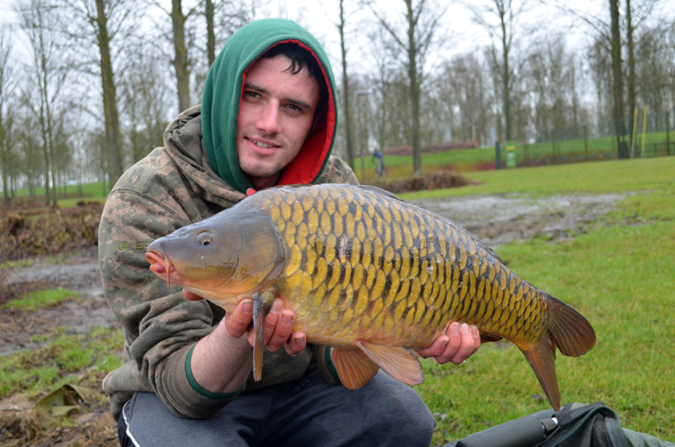 Sam Willis with a stunning low double fully scaled mirror.